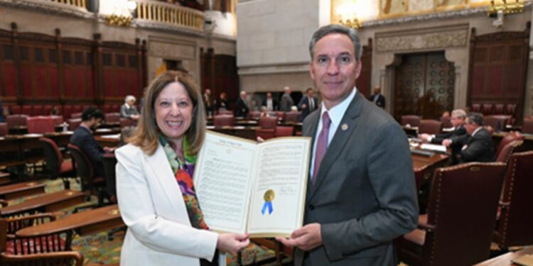 EUA. Resolução do Dia de Portugal, do Estado de Nova Iorque 11 Resolução do Dia de Portugal