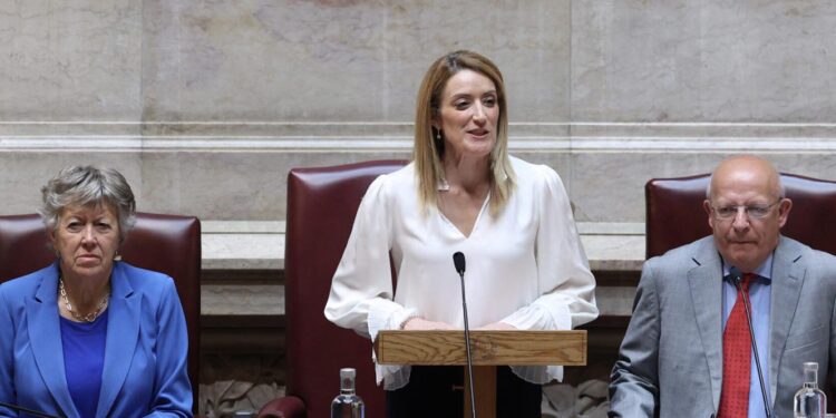 A presidente do Parlamento Europeu Metsola desafia PCP a ir a Kiev e critica Chega sobre migrações 11 presidente do Parlamento Europeu Metsola