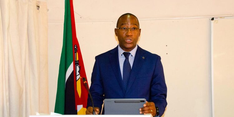 Moçambique. Ministro da Saúde pede que médicos interrompam a greve 11 Moçambique. Ministro da Saúde