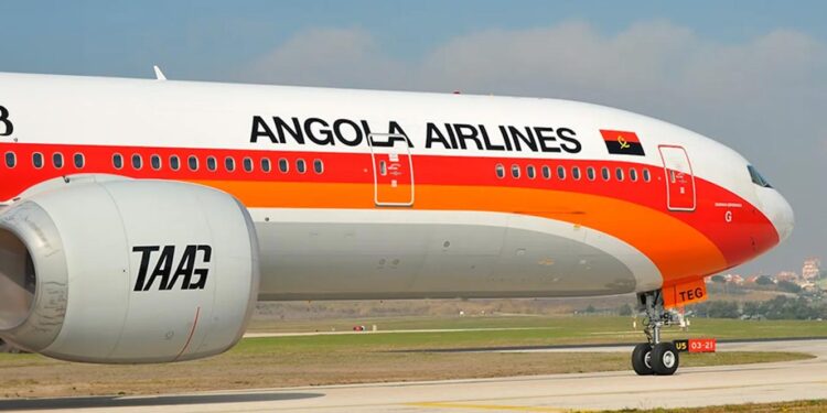 Angola. Passageiros angolanos impedidos de viajar sem bilhete de regresso válido 11 TAAG - transportadora aérea angolana