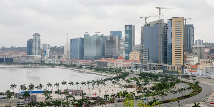 Angola arresta aviões, prédios em Wall Street e Dubai, um Lamborghini e um SPA 11 angola