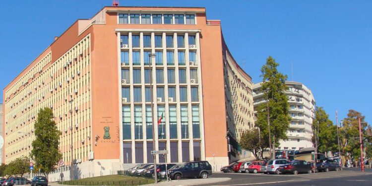 Como o Estado gere os dinheiros públicos. Ex-secretário de Estado da Defesa deixou holding com 3,6 milhões de dívida 11 ministerio defesa portugal