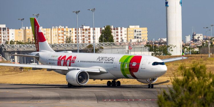 Lisboa é o segundo pior da lista dos dez aeroportos mais caóticos da europa 11 tap air portugal aeroporto lisboa