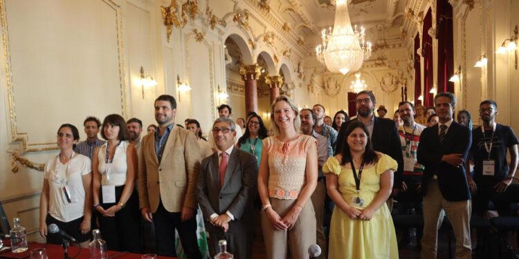 Portugal com “portas abertas” para acolher jovens emigrantes e lusodescendentes 11 Encontro Europeu de Jovens Lusodescendentes