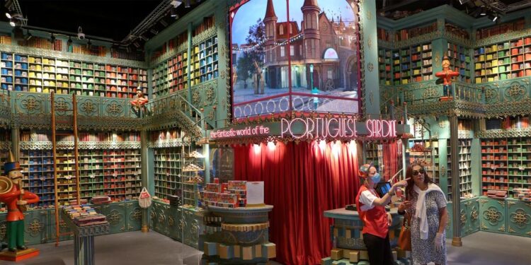 EUA. O Fantástico Mundo da Sardinha Portuguesa abriu na Times Square, com opções simples a sofisticadas salpicadas de ouro 11 Fantástico Mundo da Sardinha Portuguesa