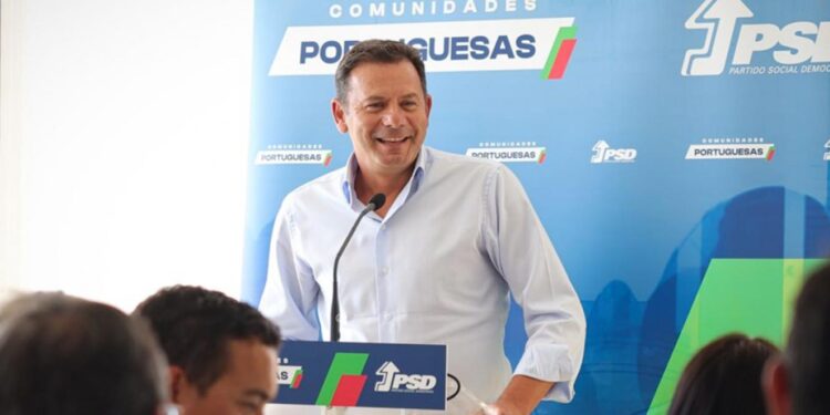 Emigrantes? Têm de ter a "mesma qualidade de vida" que outros portugueses 11 Luís Montenegro PSD