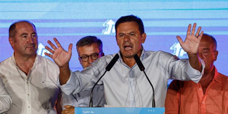 Montenegro propõe redução, ainda em 2023, das taxas do IRS exceto no último escalão 11 Montenegro PSD