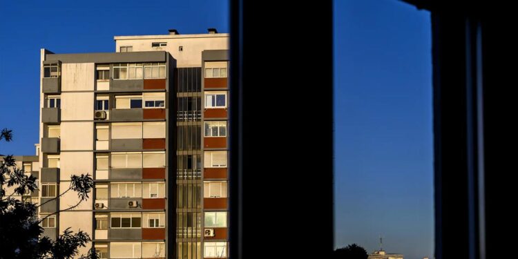 Portal da Queixa: Reclamações dirigidas à banca sobem 30% até agosto 11 Reclamações dirigidas à banca