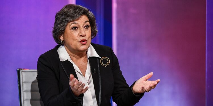 Ana Gomes, antiga eurodeputada socialista, lamentou os salários pouco atrativos do setor militar 11 ana gomes ps