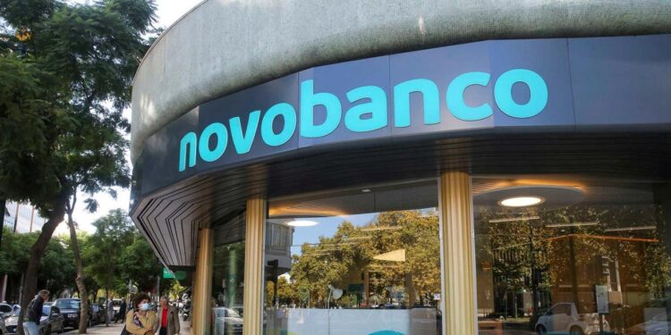 Venezuela. Governo diz ter recuperado 1.366 milhões retidos no Novo Banco 11 novo banco
