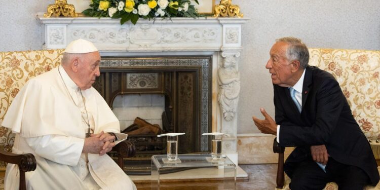 JMJ. "Papa é uma pessoa muito especial neste mundo tão difícil", diz Marcelo 11 presidente marcelo com o papa