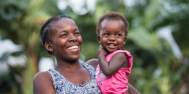 São Tomé e Príncipe. Banco Mundial cita São Tomé por atuar contra violência de gênero 11 sao tome e principe mulher e filho