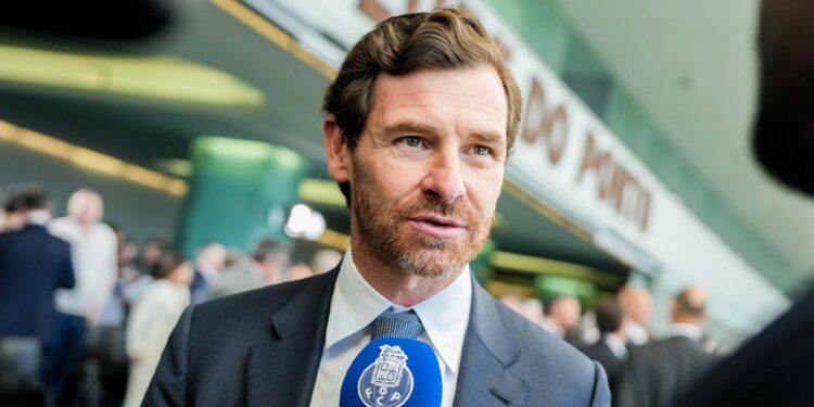 André Villas-Boas é o 32.º presidente do FC Porto e quer dar "início a uma nova era" 11 André Villas-Boas