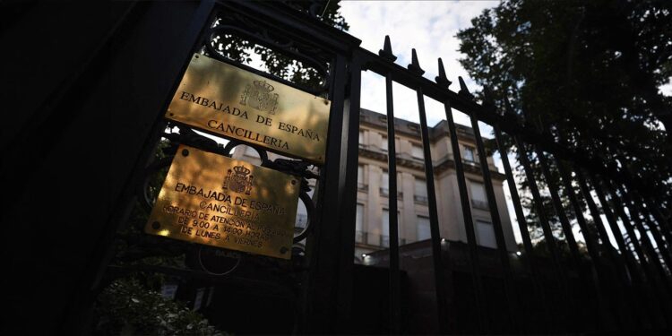 Espanha deixa de ter embaixador na Argentina após insultos de Milei 11 embaixada