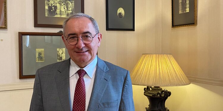 José Cesário visita portugueses na Venezuela 11 José Cesário