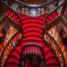 Conheça a livraria portuguesa foi eleita a mais bonita do mundo 21 Livraria Lello Porto Portugal