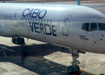 aviao cabo verde