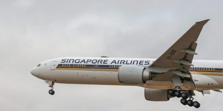 Um morto em voo entre Londres e Singapura atingido por forte turbulência 11 aviao singapore airlines