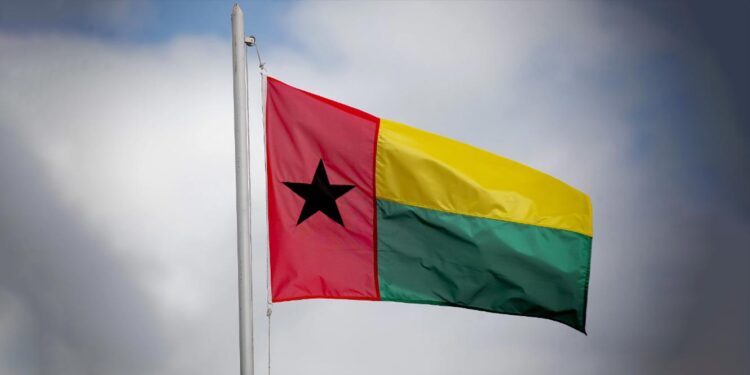 Guiné-Bissau assume presidência anual dos chefes das Forças Armadas da CPLP 11 bandeira guine bissau