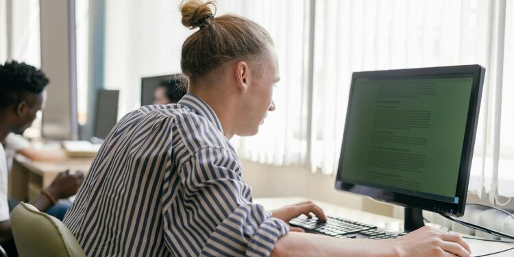 Número de alunos no Ensino profissional em Portugal quadruplicou em duas décadas 11 Número de alunos no Ensino profissional em Portugal quadruplicou em duas décadas