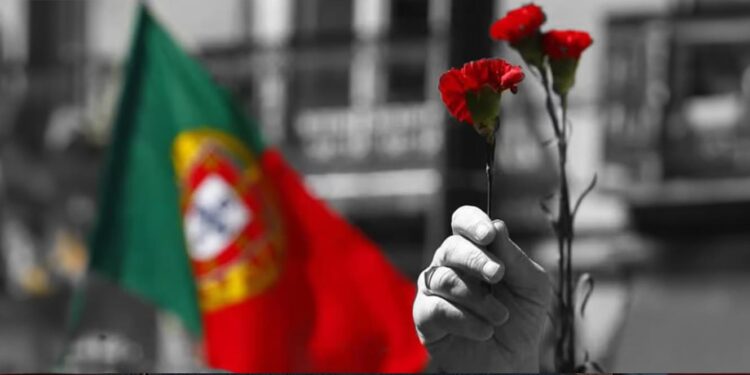 Exposição em Londres quer promover "valores de abril" na comunidade portuguesa 11 Exposição em Londres quer promover "valores de abril" na comunidade portuguesa