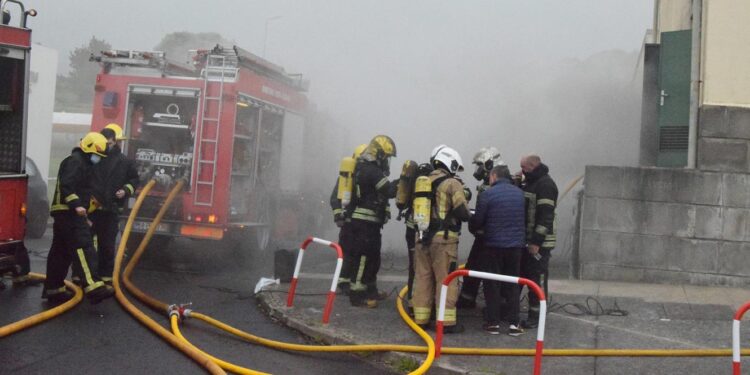 fogo acores ponta delgada