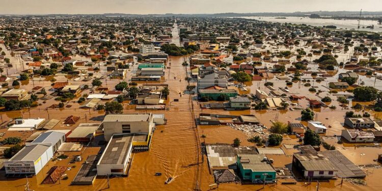 Rangel garante que doações chegarão às pessoas afetadas pelas cheias no sul do Brasil 11 inundacoes brasil 2024
