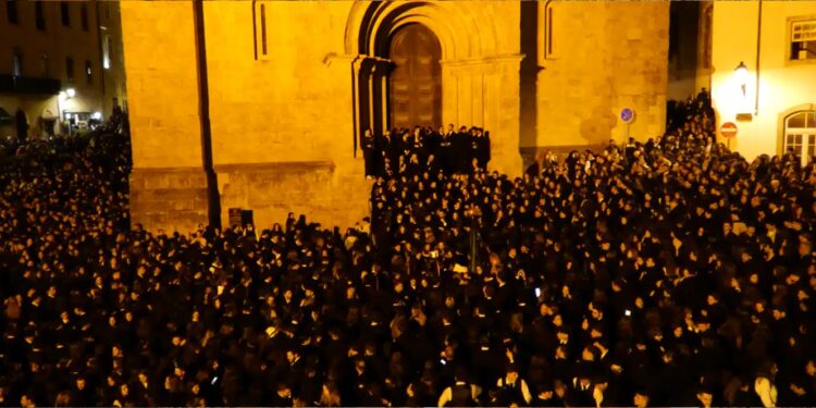 Estudantes de Coimbra recorrem a manifestação para assegurar serenata 11 serenata coimbra