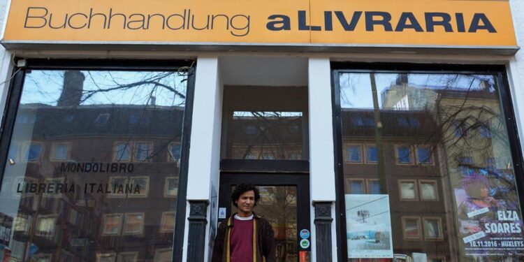 Única livraria com autores de língua portuguesa em Berlim corre o risco de fechar 11 A livraria