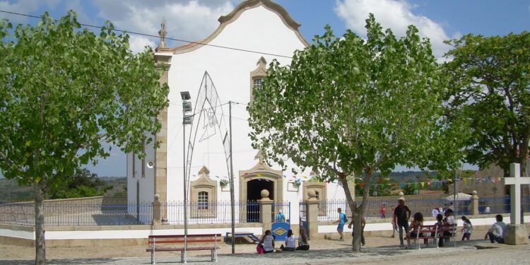 Aldeia do concelho de Almeida cria prémio aberto à diáspora 11 Aldeia de Malhada Sorda