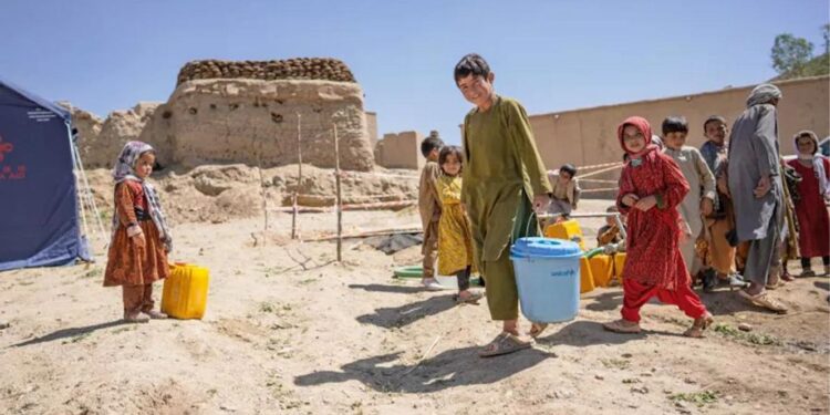 Cheias no Afeganistão afetam dezenas de milhares de crianças 11 Cheias no Afeganistão afetam dezenas de milhares de crianças