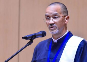 Reitor da Universidade de Cabo Verde eleito presidente da Associação dos Países de Língua Portuguesa 19 José Arlindo Barreto