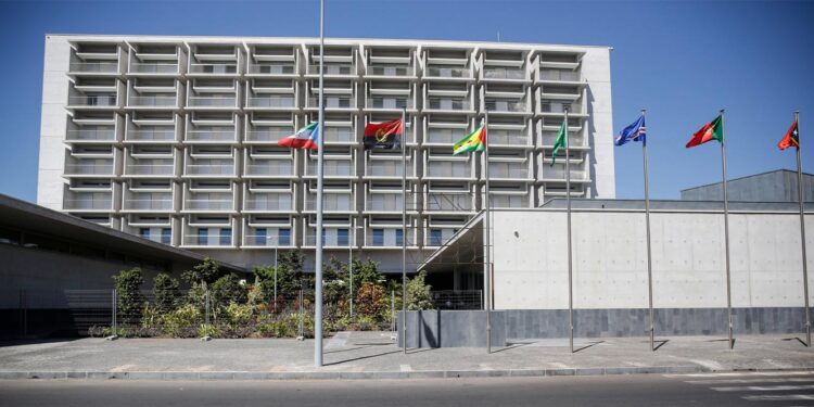 Depósitos de poupança nos bancos cabo-verdianos atingem recorde 11 banco de cabo verde