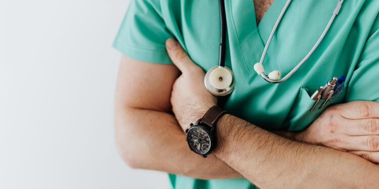 Saúde e Habitação entre prioridades governativas para os portugueses