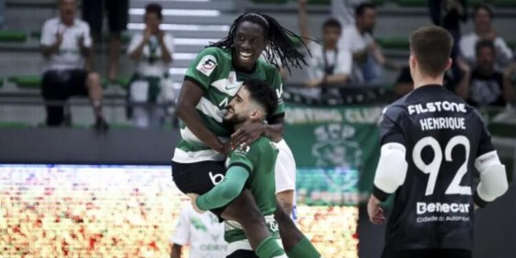 Sporting vence no futsal e aguarda Braga ou Benfica na final 11 sporting futsal