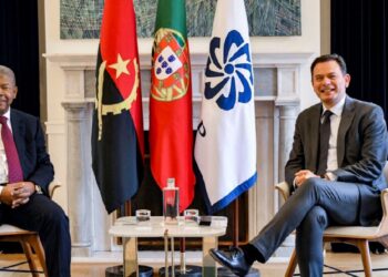 Primeiro-ministro assume que cidadãos da CPLP têm “porta preferencial” de entrada em Portugal