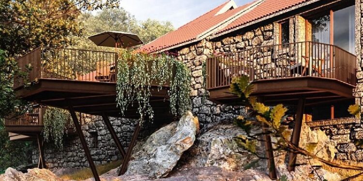 Influencer português comprou meia aldeia para reabilitar 11 Influencer português comprou meia aldeia para reabilitar