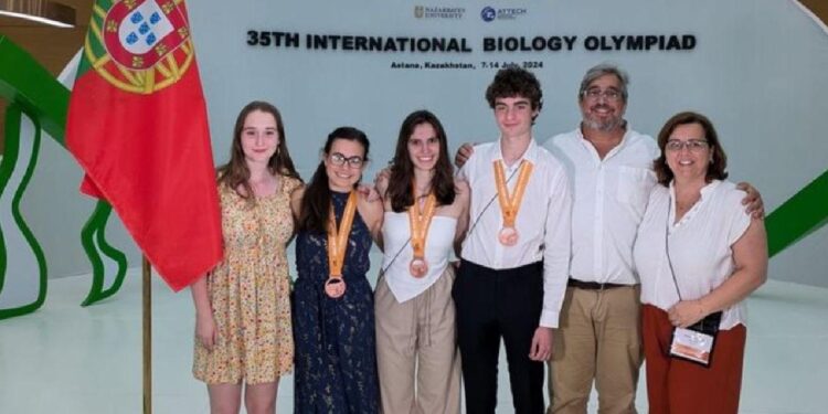 Estudante de Braga conquista bronze nas Olimpíadas Internacionais de Biologia 2024 11 Estudante de Braga conquista bronze nas Olimpíadas Internacionais de Biologia 2024