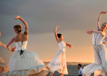 Vinte artistas representam Portugal na bienal de dança na Alemanha