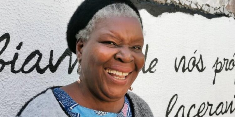 Escritora moçambicana Paulina Chiziane premiada pela Forbes África Lusofonia