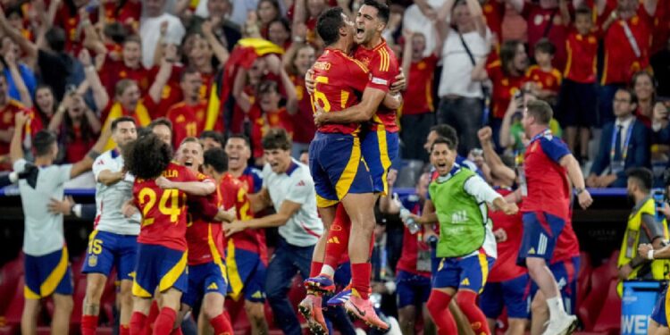 Espanha vence a Inglaterra e é a nova campeã europeia
