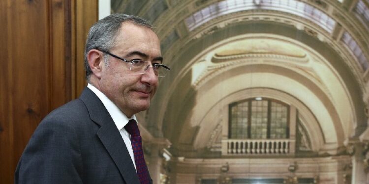 José Cesário admite apoios a portugueses na Argentina em grave carência