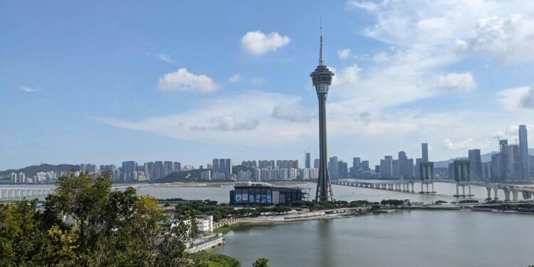 Número de visitantes em Macau sobe 15,5% para 2,55 milhões em junho 11 Número de visitantes em Macau sobe 15,5% para 2,55 milhões em junho