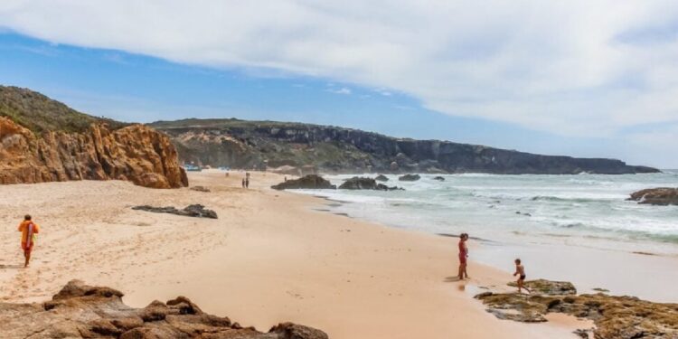 10 praias do Alentejo perfeitas para fugir das multidões 11 10 praias do Alentejo perfeitas para fugir das multidões