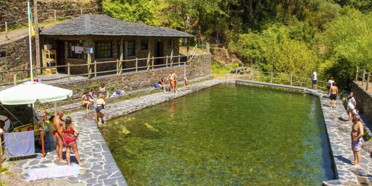 Praia fluvial do Piódão: um paraíso refrescante para descobrir no Centro de Portugal 11 praia fluvial do piódão