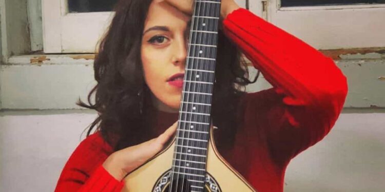 Sara Correia e António Pinto Basto no Festival Caixa Fado em Angola