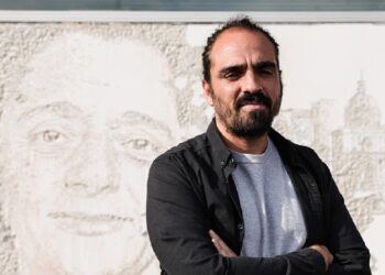 Vhils inaugura exposição 'Glitch' em Veneza