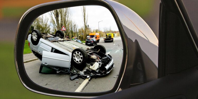 Jovens condutores emigrantes são muitas vezes responsáveis por acidentes em Portugal 11 Jovens condutores emigrantes são muitas vezes responsáveis por acidentes em Portugal