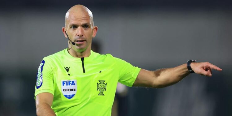 Dupla de árbitros portugueses nomeada para nova jornada europeia
