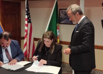 Governo dos Açores e PALCUS garantem cooperação nos Estados Unidos